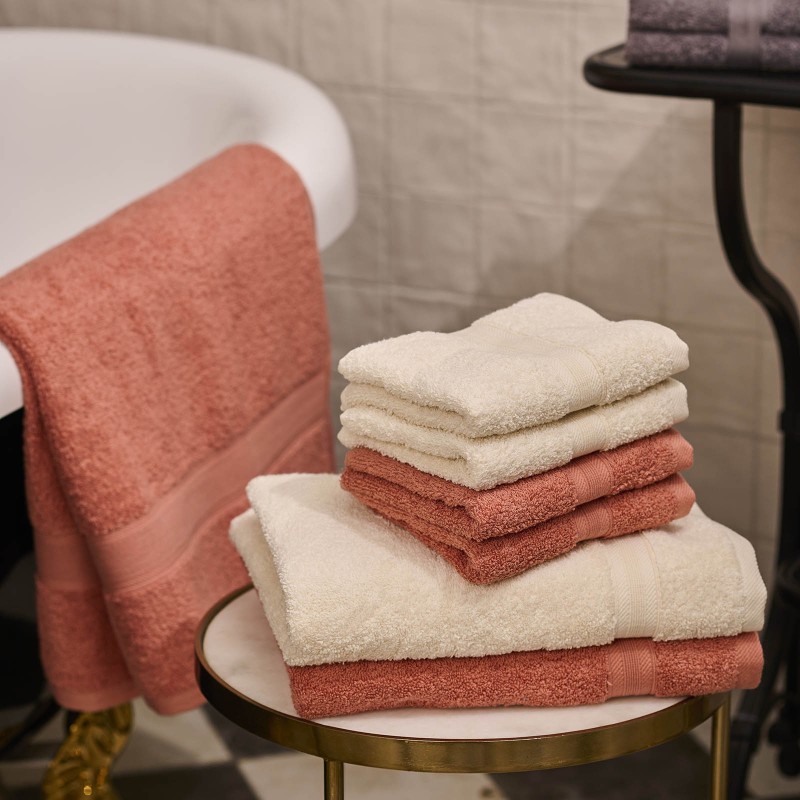 Ręcznik kąpielowy hotelowy 70x140 cm 600 GSM 100% pakistańska bawełna