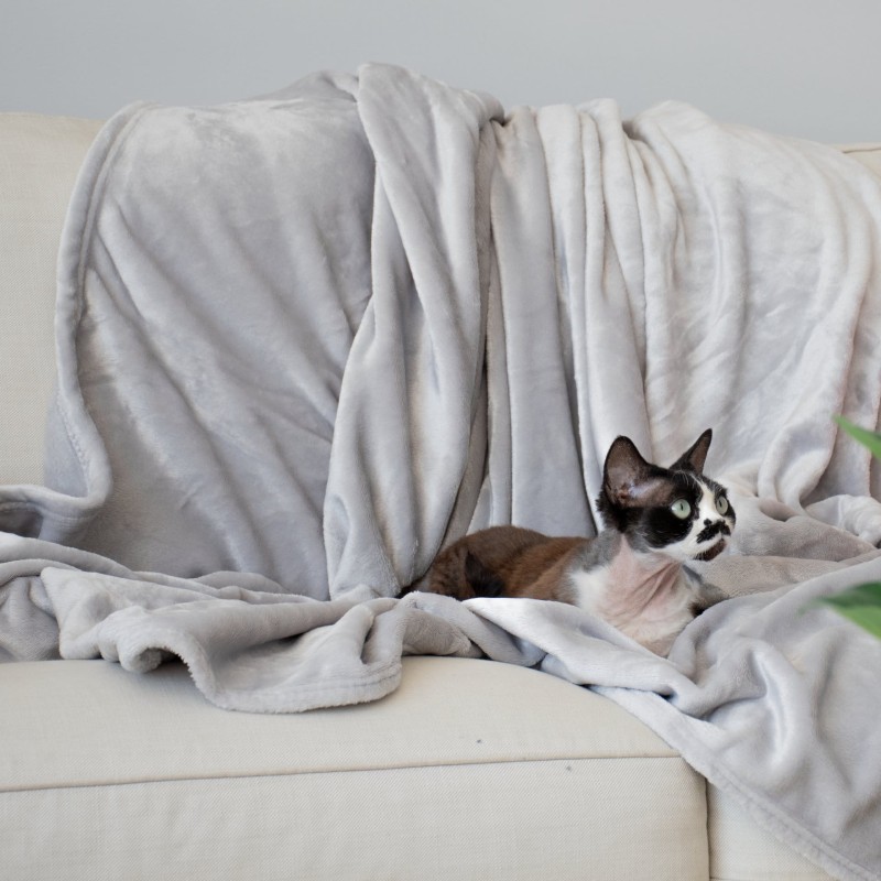 Koc polarowy 150x200 oliwkowy, ciepły, miękki DLA ALERGIKÓW