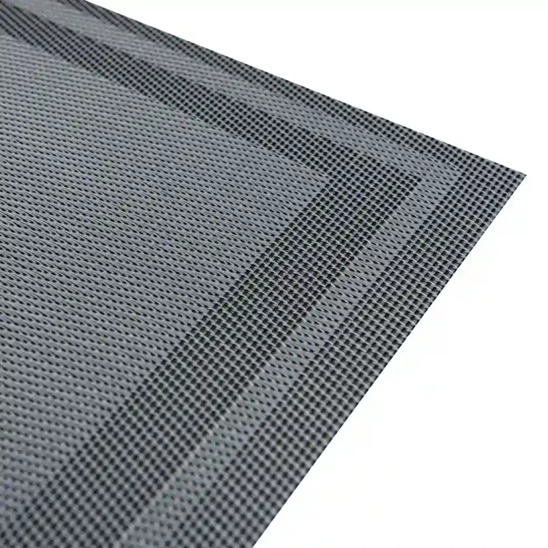 Elegancka mata podkładka na stół dekoracyjna VAVIO 30 x 45 cm