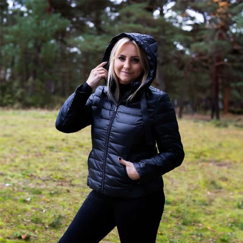 Kurtka damska zimowa z naturalnego puchu z kapturem ORTA