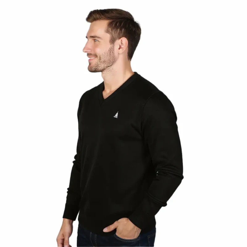 Sweter męski w serek klasyczny czarny Captain Mike