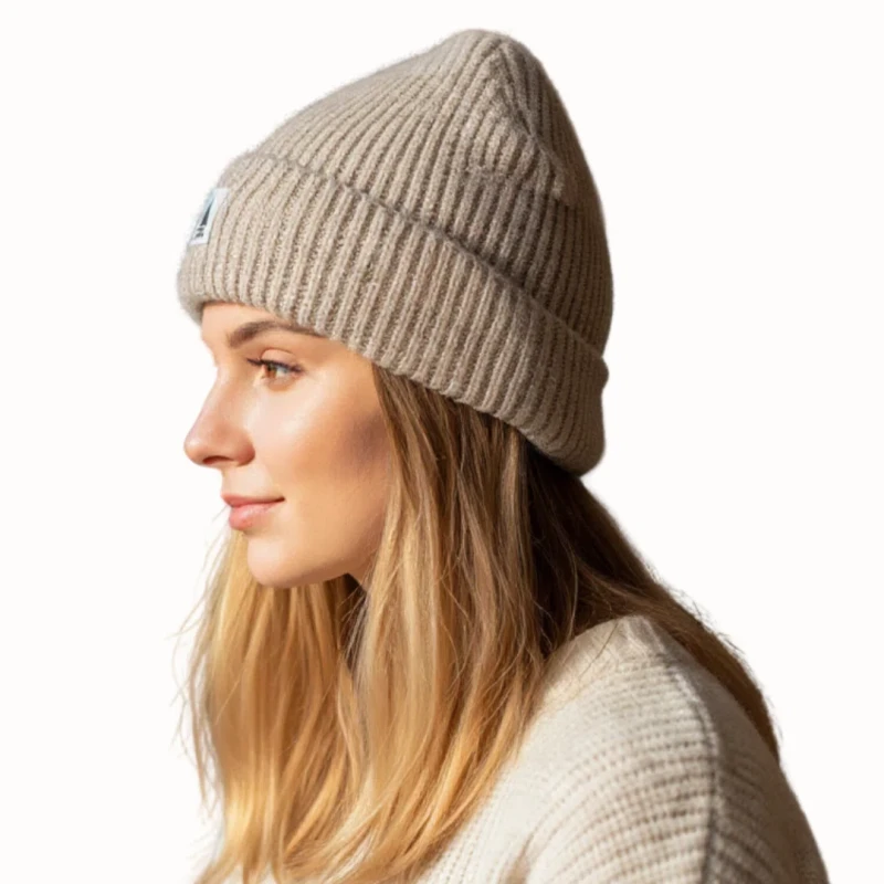 Ciepła czapka zimowa beżowa beanie dzianinowa Captain Mike