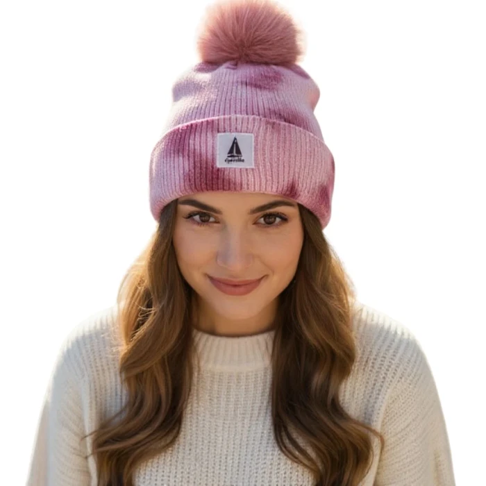 Ciepła czapka damska zimowa z pomponem efekt tie-dye fioletowa Captain Mike