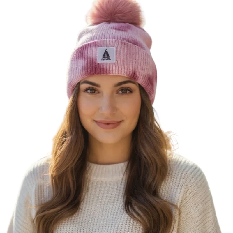 Ciepła czapka damska zimowa z pomponem efekt tie-dye fioletowa Captain Mike