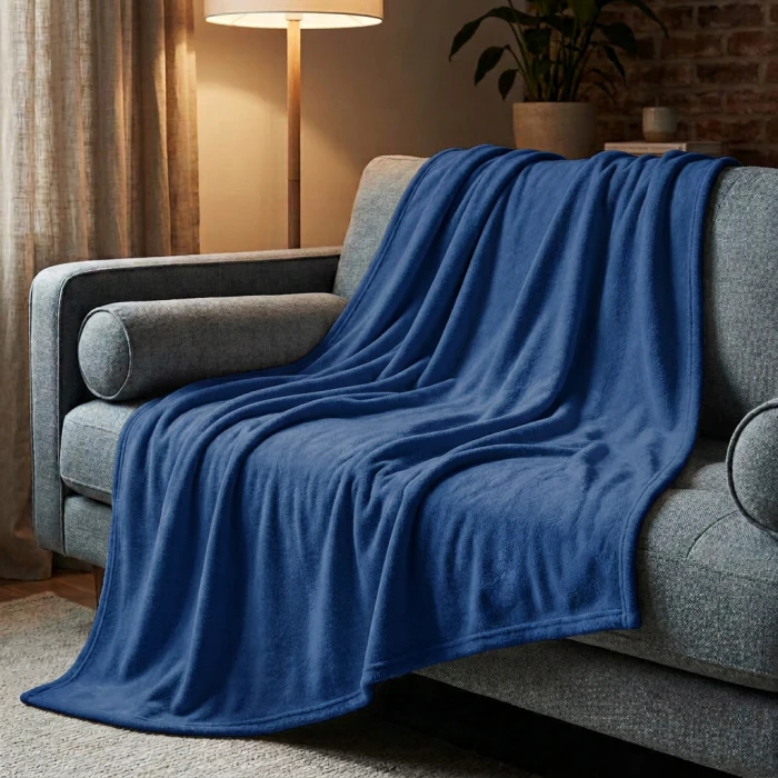 Koc polarowy niebieski 150 x 200 cm